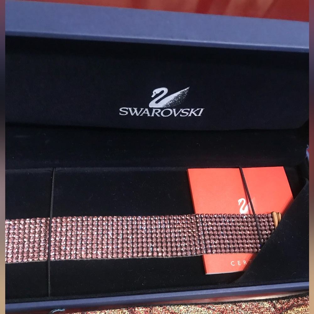 Daniel Swarovski pink/lilac color crystals mesh bracelet in like new condition
